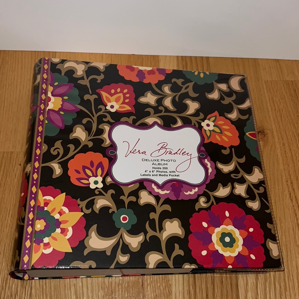 Vera Bradley Deluxe Photo Album